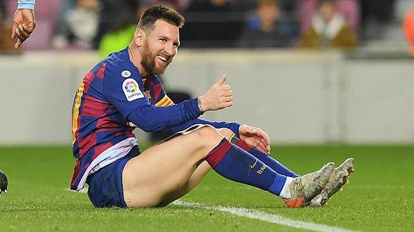 2. Eğer futbol olmasaydı, Messi normal bir insan olurdu. Belki de henüz var olmayan bir sporun en iyi oyuncusuyuz ve sırf bu yüzden şu an normal bir insanız.