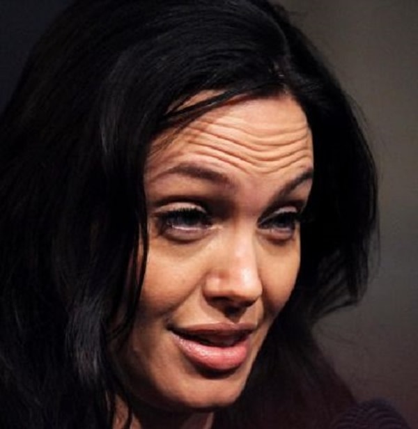 3. Вы постоянно на чеку с подругами, которые всегда готовы поймать ваш худший момент в кадр!