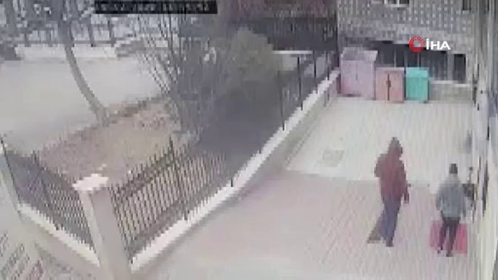 'İğne Canımı Yaktı' Dedi, Tabancayla Sağlık Çalışanını Darp Etti