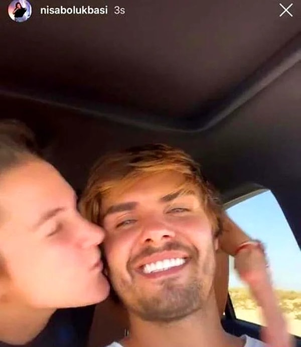 Fakat bu görüntülerden kısa bir süre sonra çiftin anlaşamayıp ayrıldığı iddia edilmişti.