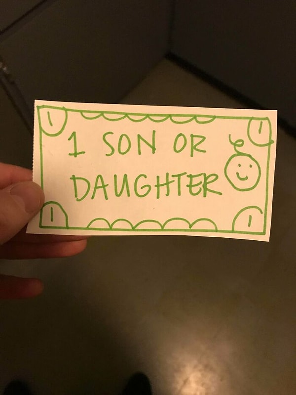 11. "Рождественский подарок от моей жены: "У нас будет мальчик или девочка".