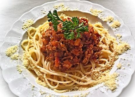 Bu Tarif Sizi Masterchef'e Taşıyabilir! İtalyanlar Gibi Spagetti Bolonez Yapmaya Ne Dersiniz?