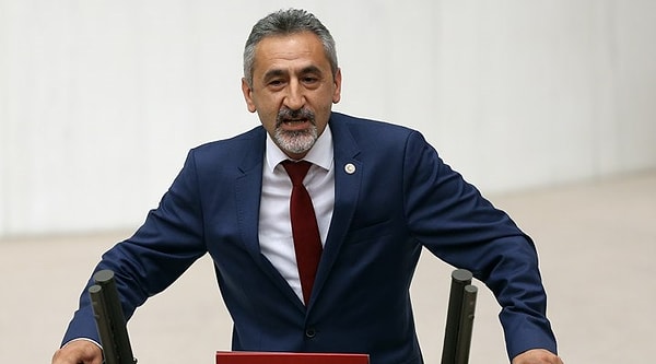 "Hem para çöpe gitti hem hastane yapılmadı"