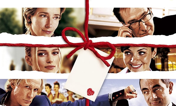 7. Кто поет песню ‘Christmas Is All Around’ в рождественской комедии "Реальная любовь"?