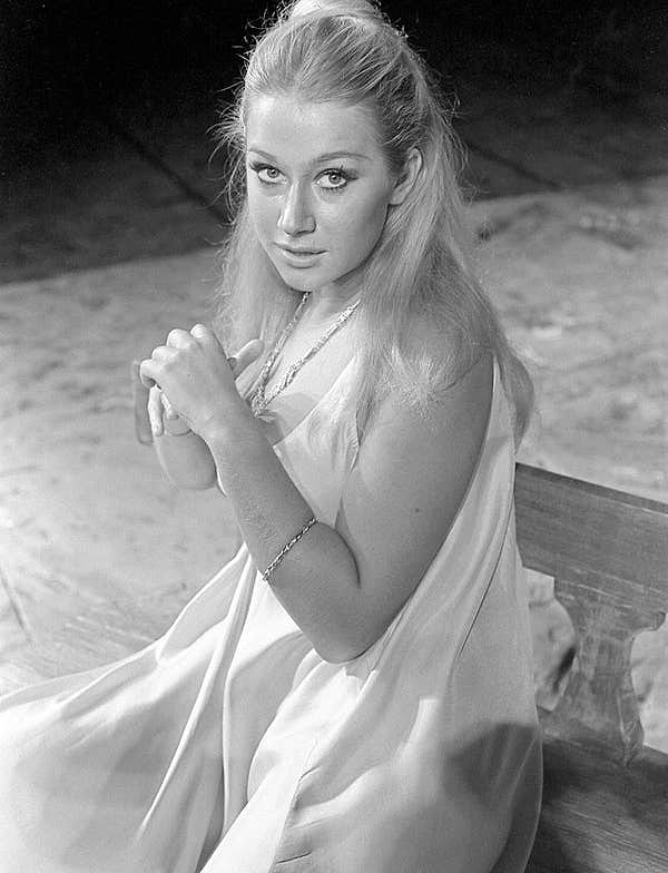 Она же в свои 20: