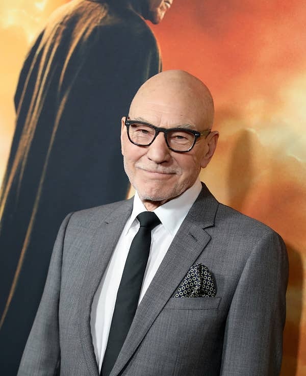 15. Что вы представляете, когда думаете о сэре Патрике Стюарте: