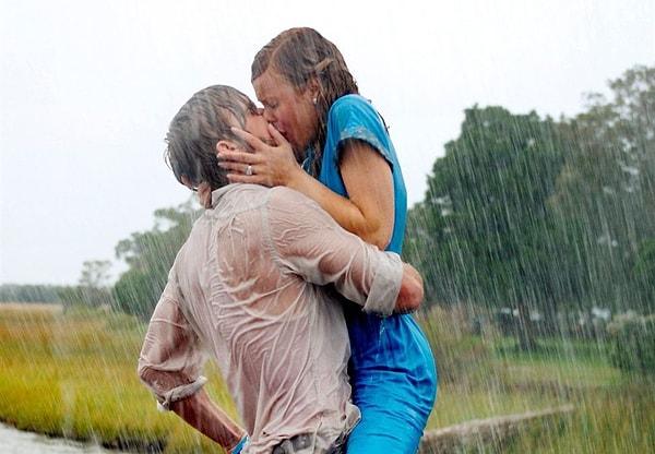 22. Rachel McAdams ve Ryan Gosling — The Notebook (2004)