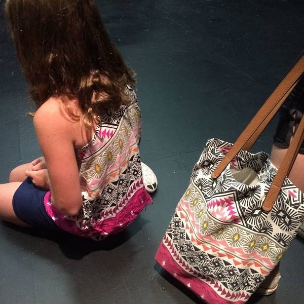 13. "Видать, из одной ткани нашили".