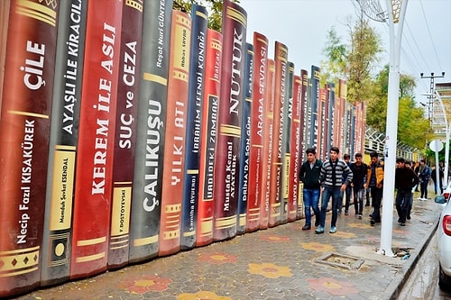 Adeta Bir Masal Diyarı Olan Mardin'de Günlük Hayatta Karşılaşacağınız 27 Fantastik Manzara