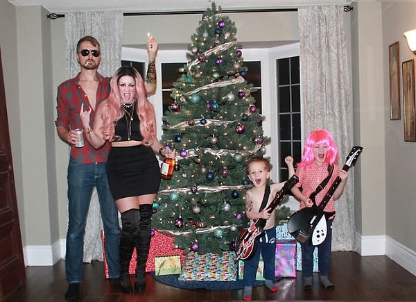 "Зажигаем  вокруг елки" - 2019