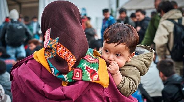 Göç İdaresi verilerine göre; 16 Aralık 2020 tarihi itibarıyla Türkiye’de kayıtlı Suriyeli sayısı, bir önceki aya göre 4 bin 162 kişi  artarak, toplam  3 milyon 639 bin 572’ye ulaştı.