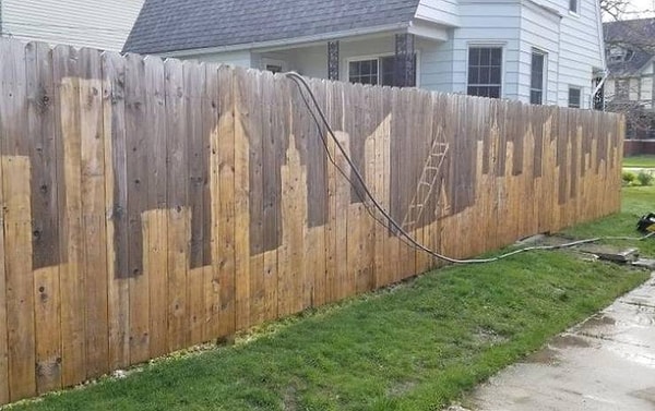 18. "Я закончу чистку забора завтра, а пока можно немного поразвлекаться :)".