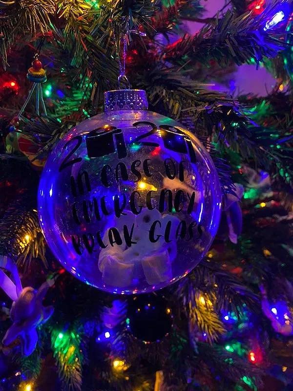 5. В экстренном случае разбейте стекло!