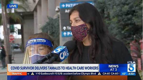 5. Маргарита вместе с дочерью Синди выражает огромную благодарность врачам и медсестрам, которые спасли ее жизнь и каждый день делают все возможное, чтобы остановить эту пандемию и помочь тысячам других заболевших. Синди подчеркнула, что медперсонал больницы - настоящие герои, которые достойны самым вкусных тамалес - тамалес ее мамы, приготовленных с любовью! ❤️