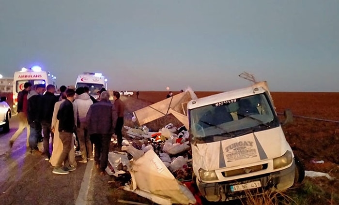 Mardin'de Tarım İşçilerini Taşıyan Kamyonet Devrildi: 22 Yaralı