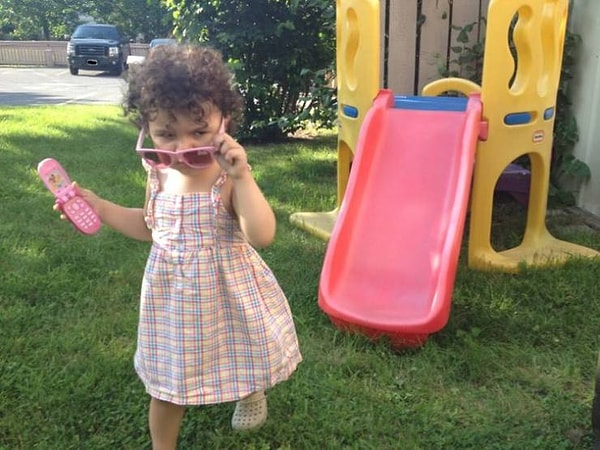 8. "Это выражение на лице моей дочки, покидающей игровую площадку".