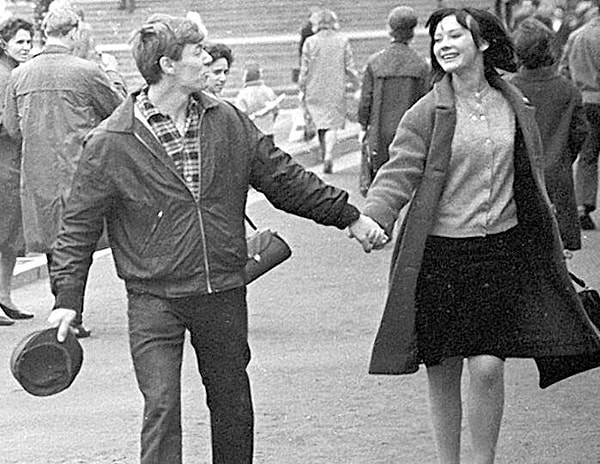 7. Александр Збруев и Людмила Савельева