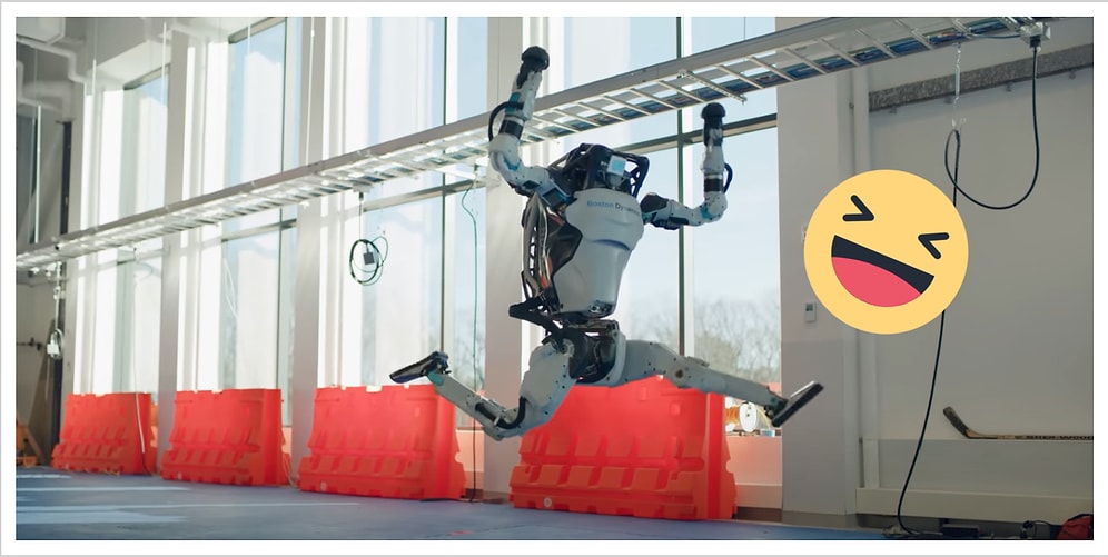 Роботы Boston Dynamics поздравляют вас с наступающим Новым годом и отжигают под хит 60-х 'Do you love me'!