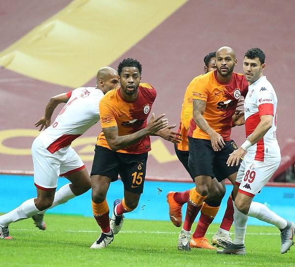 Antalyaspor ise 18 puanla 15. sırada kaldı.