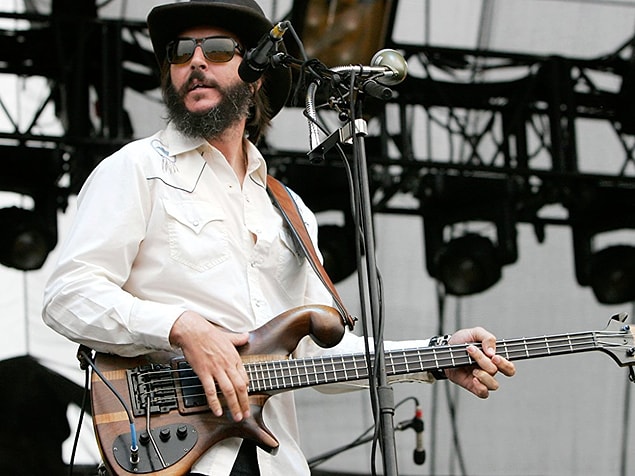 14. Burton'ın vefatından sonra gruba alınacak bas gitarist için seçmelere katılan Les Claypool, James Hetfield'ın "Dostum sen bize göre fazla iyisin." gerekçesiyle gruba alınmamıştır.