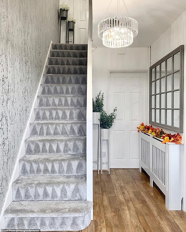 Ей и ее семье удалось завершить ремонт двухквартирного дома с тремя спальнями самостоятельно, без помощи профессионалов.  Всего за два года ей удалось полностью отремонтировать свой дом.