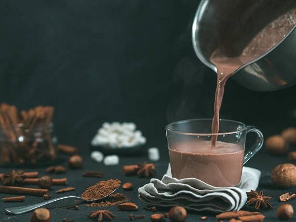 Fındık kremalı sıcak çikolata nasıl yapılır?