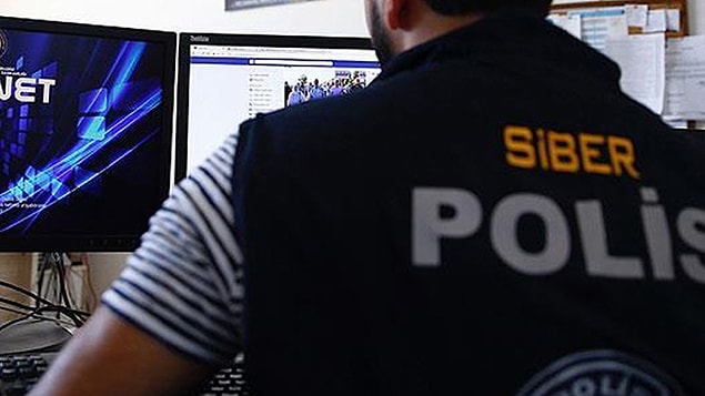 Yatak odasına kamera yerleştirdiler