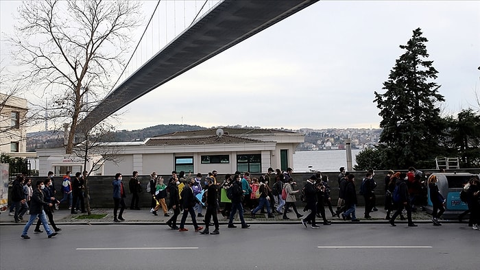 Boğaziçi Üniversitesi Önündeki Gösterilere İlişkin Gözaltına Alınanlardan 24'ü Adliyeye Sevk Edildi