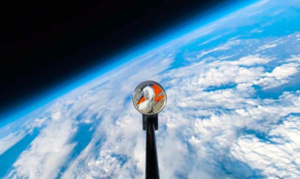 14. Великобритания отчеканила монету Дэвида Боуи и даже отправила одну в космос.