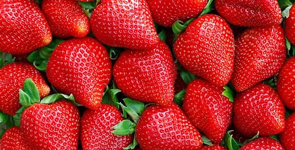 10. Клубника не является ягодой, в отличии от авокадо, банана и арбуза.