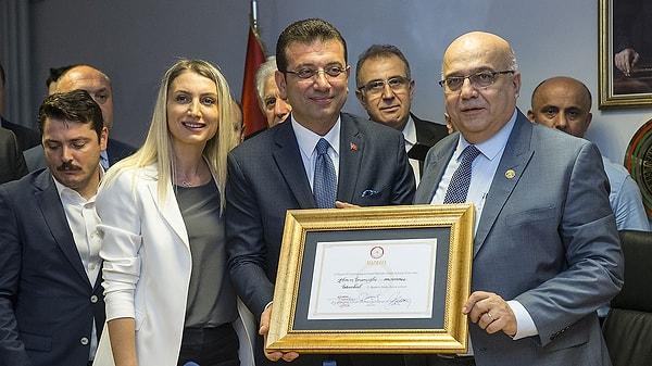 İstanbul Büyükşehir Belediye Başkanı Ekrem İmamoğlu, İstanbul'da 23 Haziran'da yenilenen seçimi kazanmış ve gecikmeli de olsa mazbatasını almıştı.