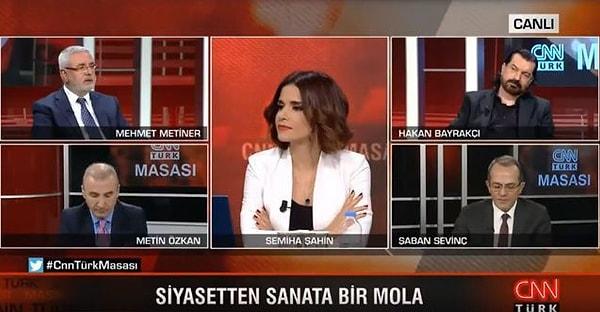 Semiha Şahin'in sunduğu CNN Türk Masası'nda programında Mehmet Metiner, Hakan Bayrakçı, Şaban Sevinç ve Metin Özkan, programın sonlarına doğru, bestesi Yusuf Nalkesen'e, sözleri ise Orhan Seyfi Orhon'a ait olan "Veda Busesi" şarkısını birlikte söyledi.