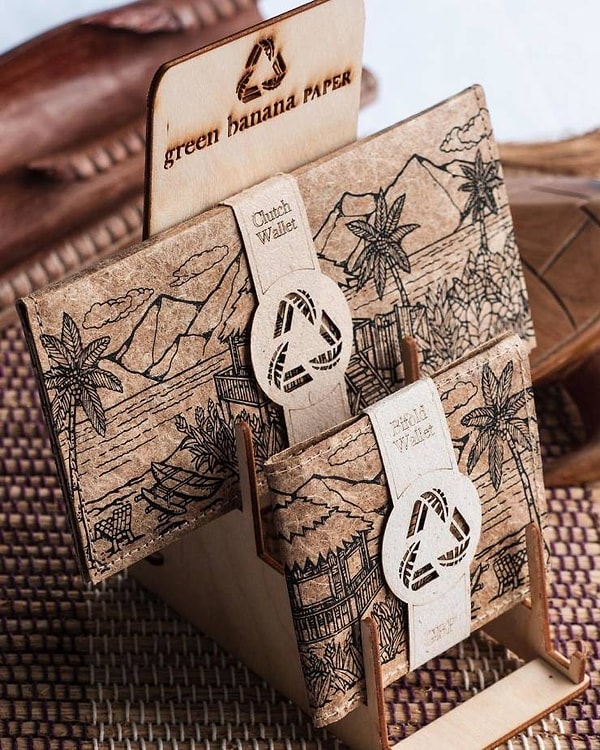 10. Эко-френдли кошельки, сделанные из банановых листьев.