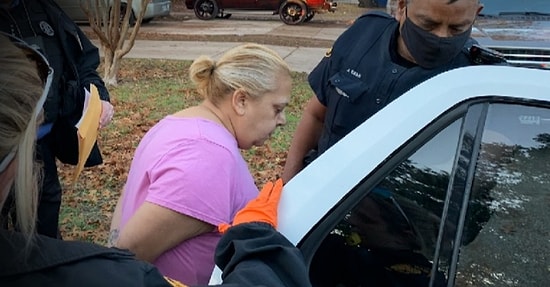 Teksas'ta Seçime Hile Karıştırdığı İddia Edilen Kadın Tutuklandı