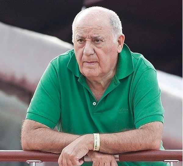 Amancio Ortega İspanyol bir girişimci ve dünyanın en zengin insanlarından biridir.