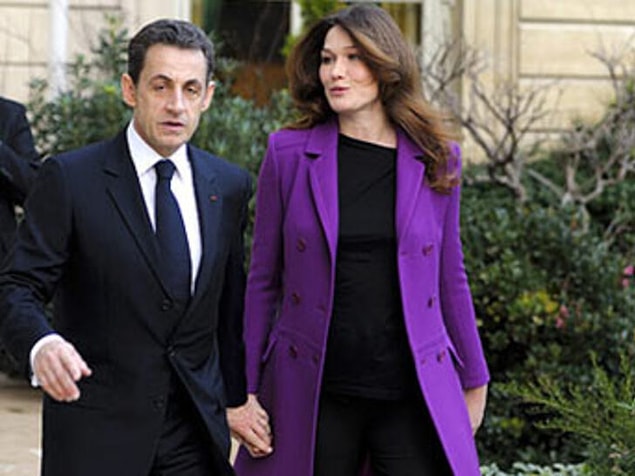 18. Carla Bruni, aynı zamanda modellik ve şarkıcılık kariyeriyle de tanınıyor.