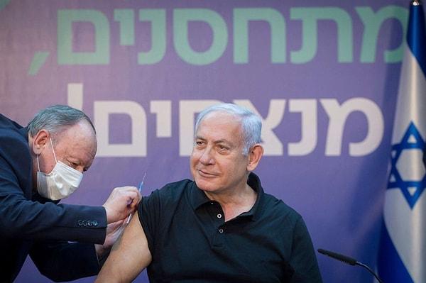İsrail’de Kovid-19 aşılaması 20 Aralık’ta başlamış, aşının ikinci dozu 10 Ocak’ta uygulanmaya başlanmıştı.