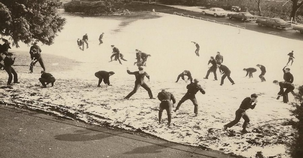 Şaka Değil Tamamen Gerçek: İstanbul'da 1935 Yılında Kar Topu Oynamak Neden Yasaktı?