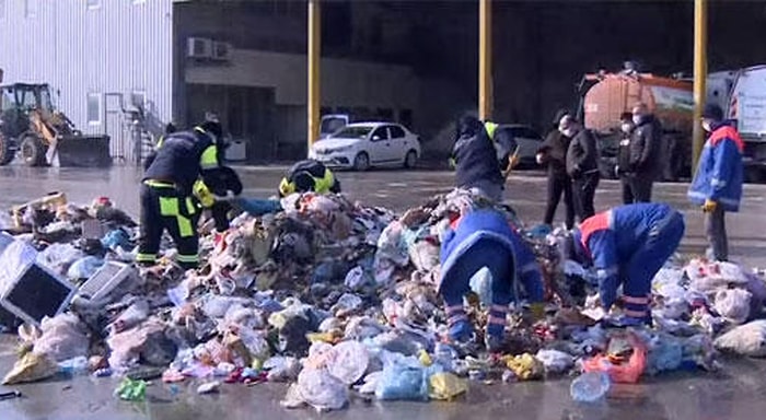 İstanbul'da İlginç Manzara! Temizlik İşçileri Çöplerin Arasında Vatandaşın Kaybettiği Altınları Arıyor