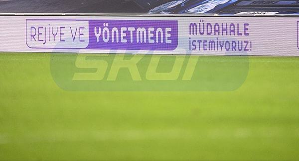 Yayıncı kuruluşu protesto eden Fenerbahçe, Ankaragücü maçında reklam panosundan tepki gösterdi.