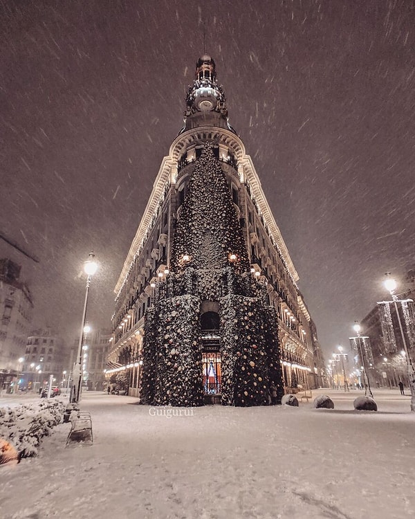 1. Отель Four Seasons