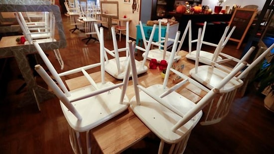 Kısıtlamalar Ne Zaman Esnetilecek? Sokağa Çıkma Yasağı Saatleri Değişiyor mu?