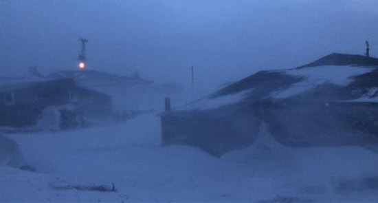 Evler Kara Gömüldü, Dışarı Çıkamadılar!