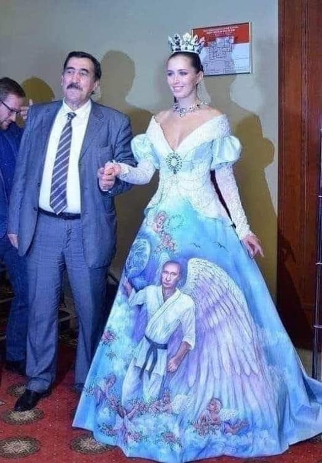 9. Şöyle bir gelinlik her genç kızın hayalidir