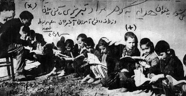 Behrengi'nin en çok dert yandığı şeylerden biri o günlerde İran'da Farsça'dan başka bir dilde eğitim verilmemesidir. "Eğitim Sorunları Üzerine Bir İrdeleme" adlı kitabında bu soruna şöyle değinir yazar: