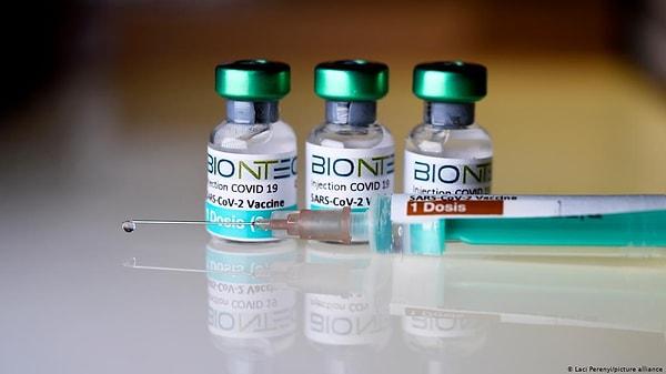 Ülkede 17 Aralık'ta başlayan aşılama seferberliğinde şimdiye kadar 2 milyon kişiye ilk doz Pfizer/BioNTech aşısı yapıldı.