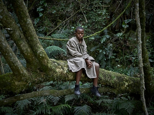 Pieter Hugo'nun Kadrajından, Dışlanmış İnsanların Gerçekliğini Yansıtan Birbirinden Dobra 30 Fotoğraf