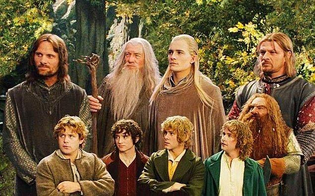 2. The Lord of the Rings: The Fellowship of the Ring (2001)