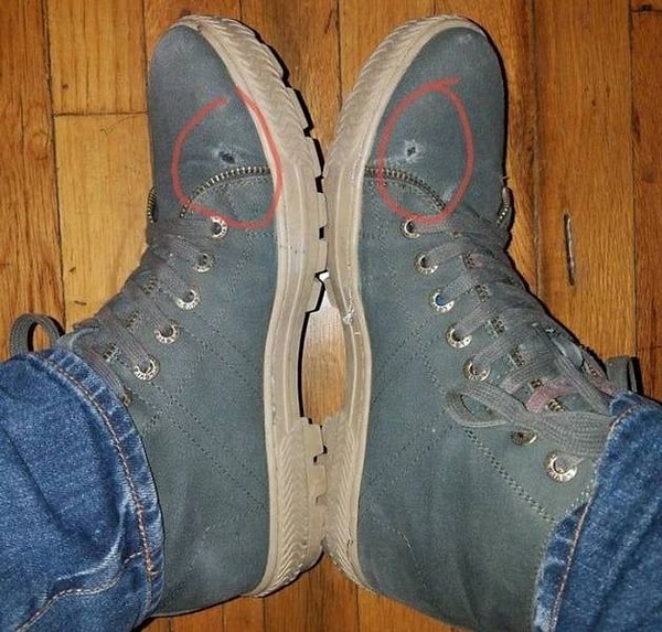 7. "Эти фальшивые молнии дырявят сами ботинки при ходьбе!"