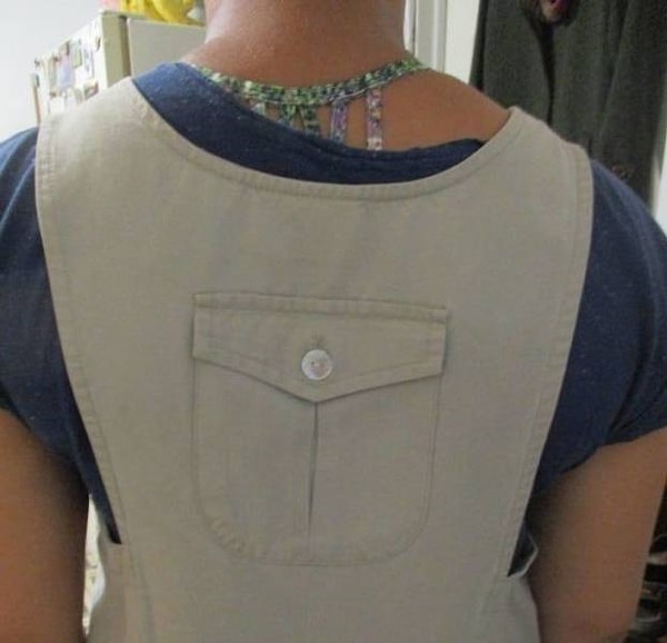 14. "На платье моей жены 2 кармана, и вот один из них".